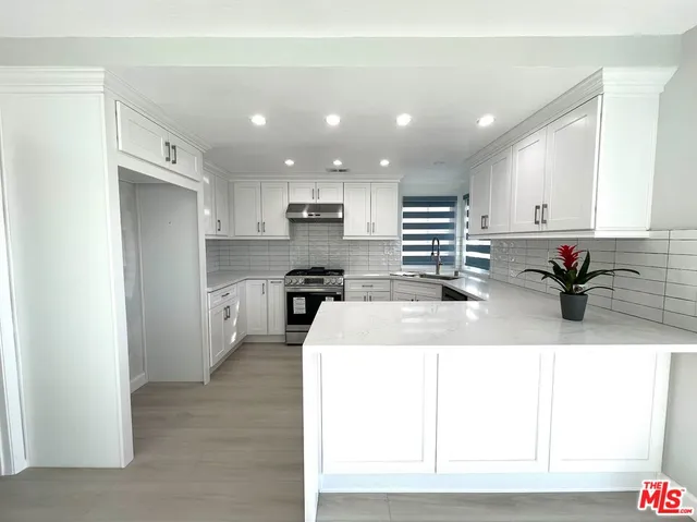 $6,000 | 12105 Falcon Crest Way, Porter Ranch, CA 91326