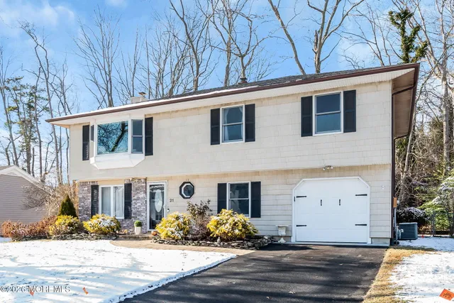 $749,000 | 21 Cliffwood Drive, Neptune Township, NJ 07753