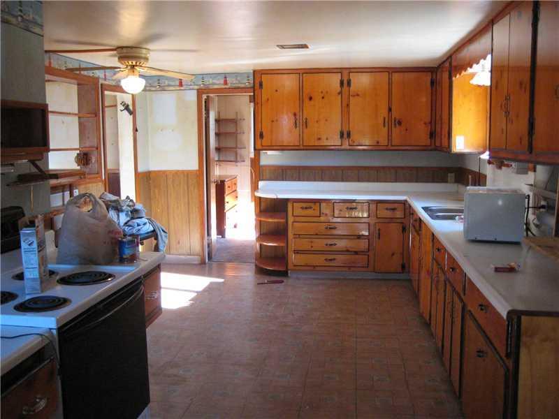27 Running Hill Road Scarborough, ME 04074 - Photo 4 of 9 Kitchen.