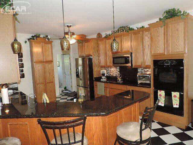 12381 Center Road Fenton, MI 48430 - Photo 28 of 35 21149174-27.JPG
