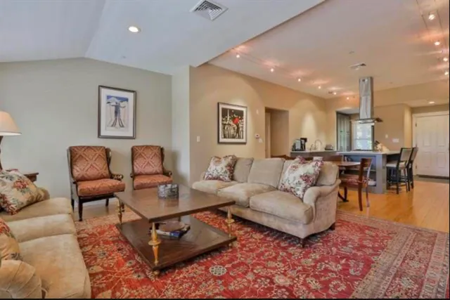 $626,000 | 26 North Main Street, Unit 5, Mont Vernon, NH 03057