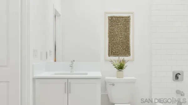 $697,900 | 2002 Penny Lane, El Cajon, CA 92021