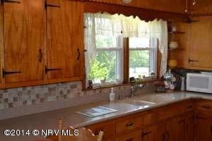 2388 Bozoo Road Peterstown, WV 24963 - Photo 11 of 21 Gallery Image 11