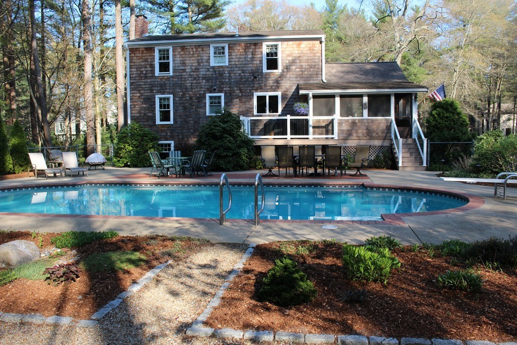 148 Bolas Road Duxbury, MA 02332 - Photo 3 of 17 Gallery Image 3