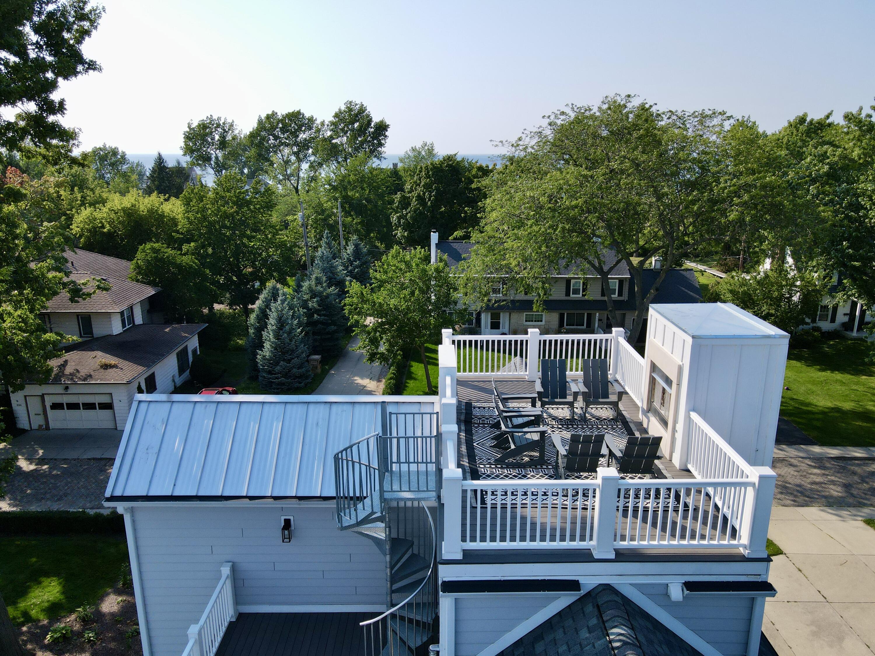 401 Ridgeway Street St. Joseph, MI 49085 - Photo 65 of 84 dji_fly_20230822_173114_67_1692739899912