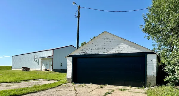 $355,000 | 1555 Highway 75, Lake Benton, MN 56149