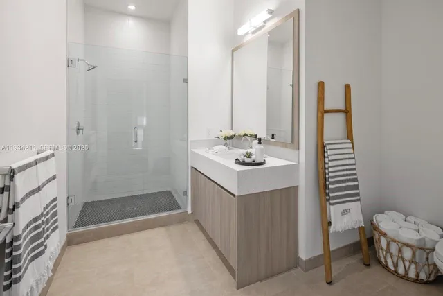 $6,671 | 2800 Southwest 27th Terrace, Unit 1918, Miami, FL 33133