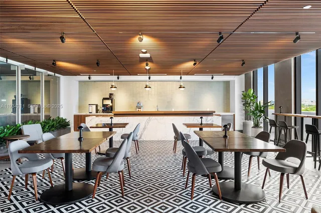 $6,671 | 2800 Southwest 27th Terrace, Unit 1918, Miami, FL 33133