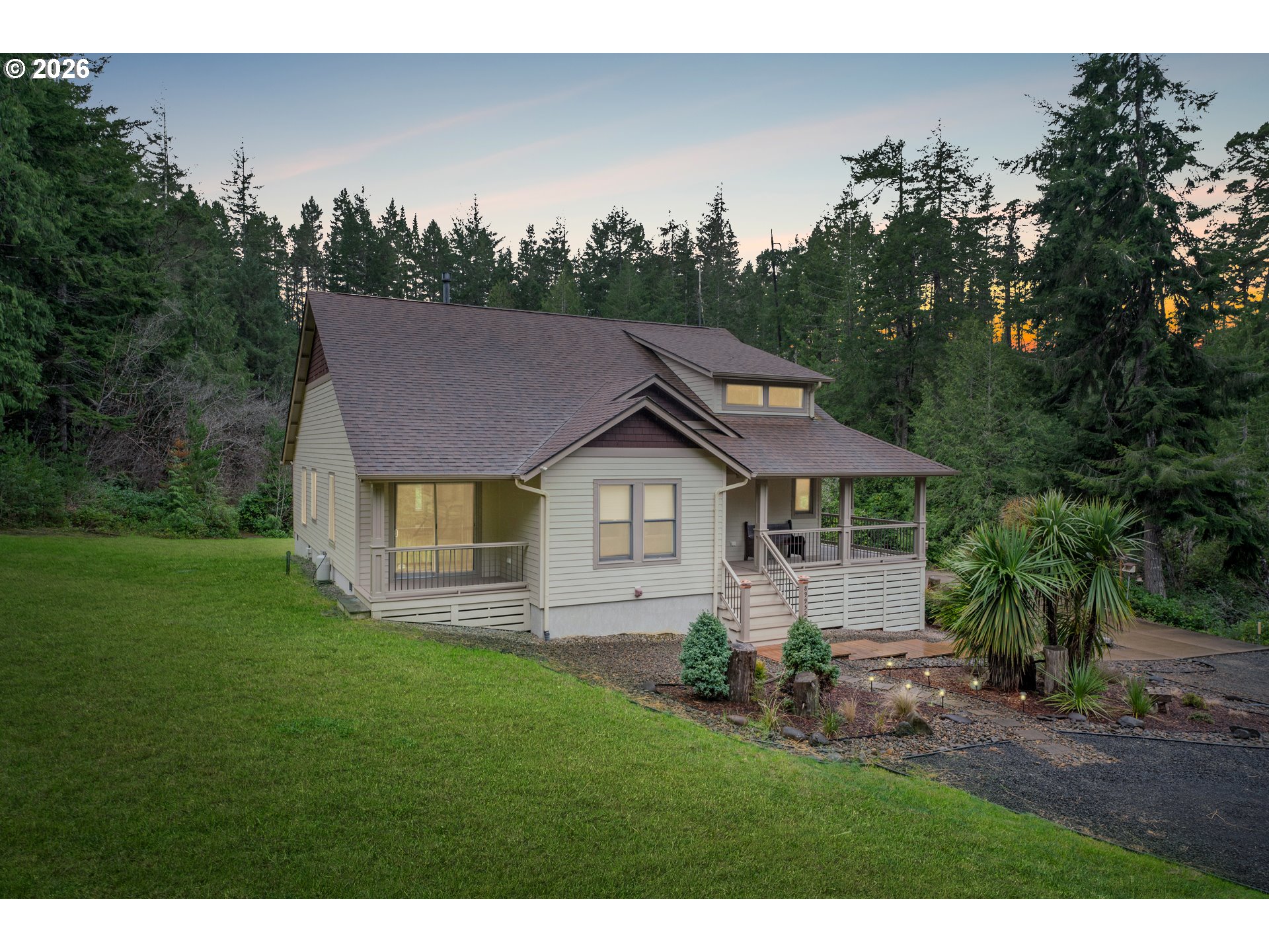 89952 Highway 101 Florence, OR 97439 - Photo 1 of 47
