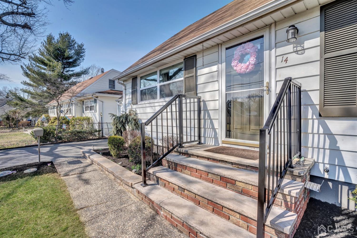 14 Stockton Road New Brunswick, NJ 08901 - Photo 3 of 18 Gallery Image 3
