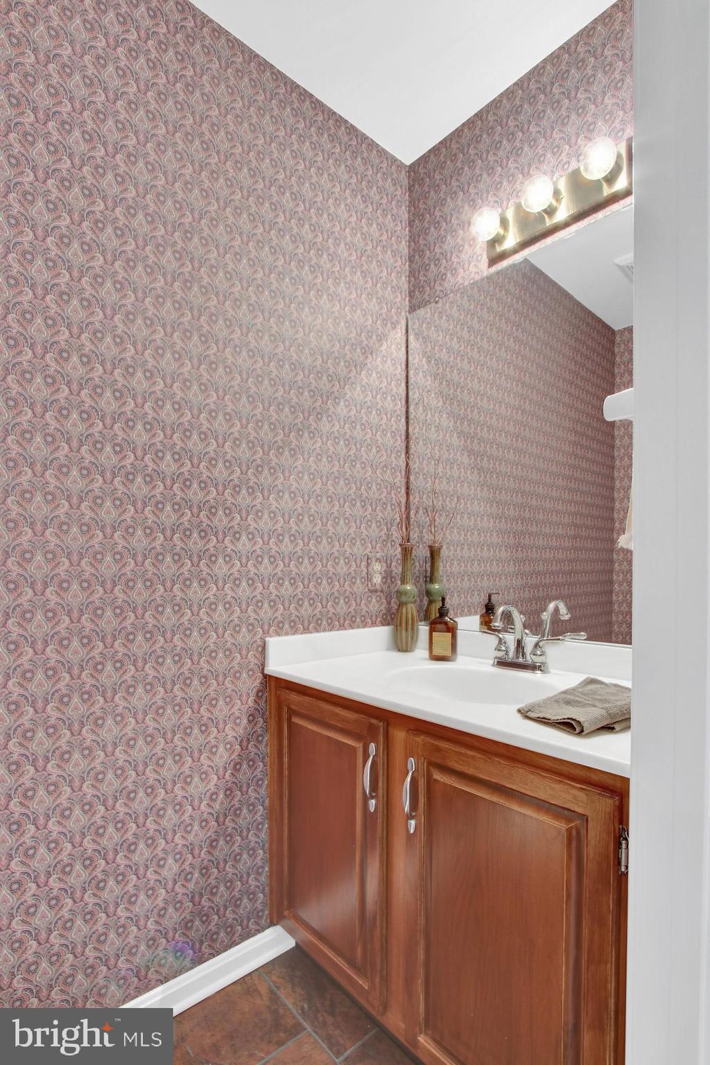 3620 Kingston Road York, PA 17402 - Photo 13 of 28 Gallery Image 13