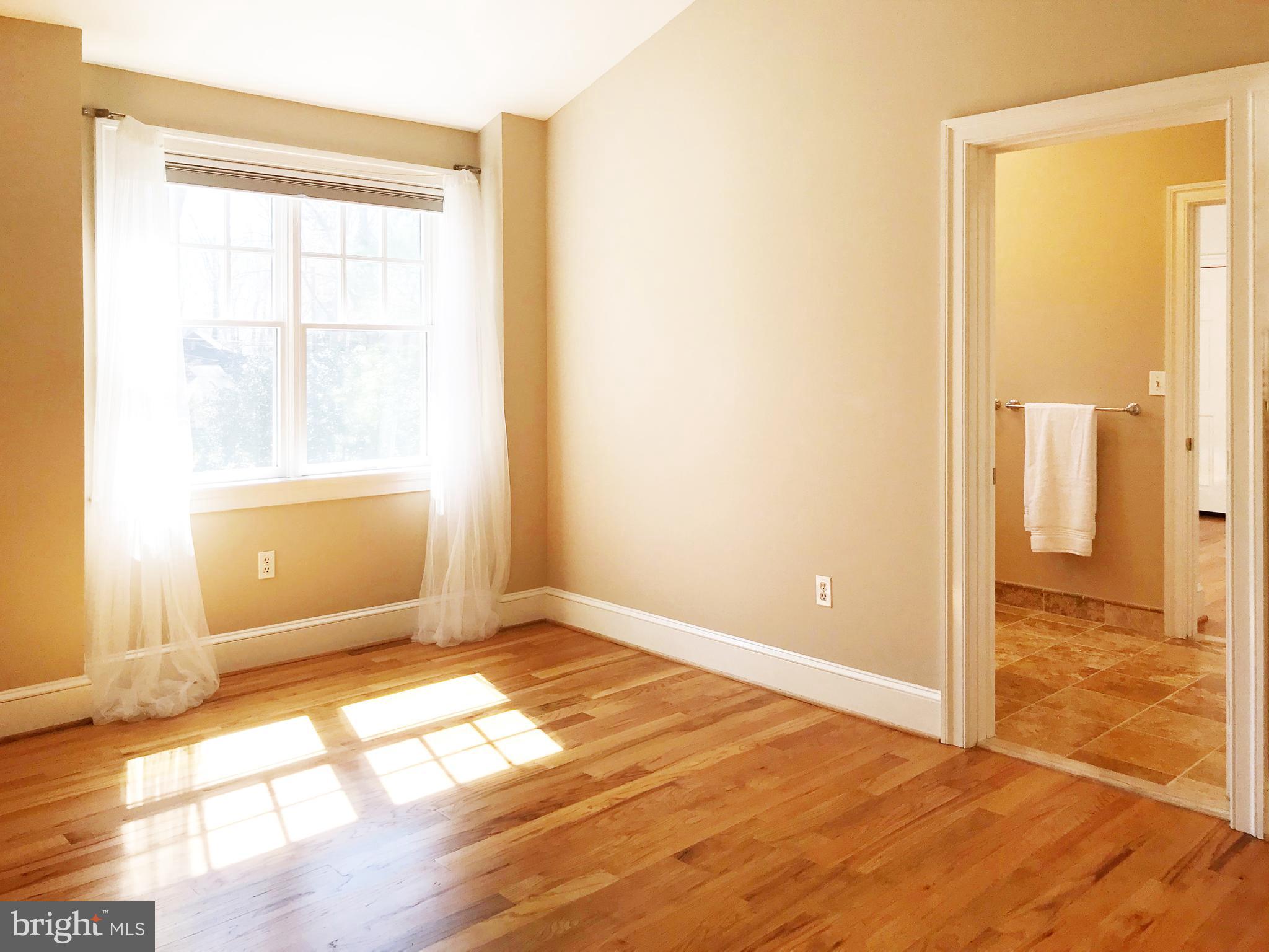 5510 Lambeth Road Bethesda, MD 20814 - Photo 30 of 53 Bedroom #3 shares Jack n Jill