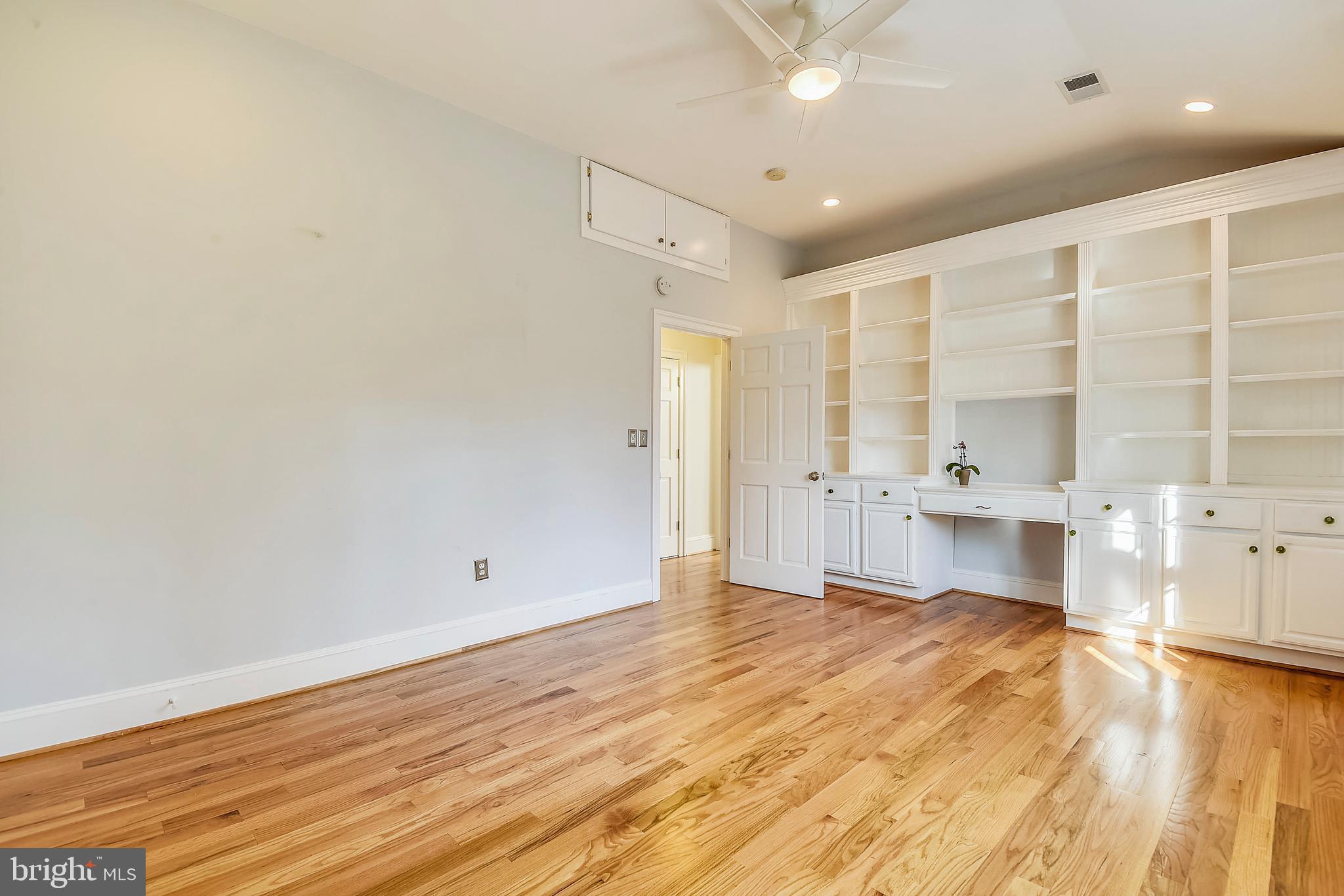 5510 Lambeth Road Bethesda, MD 20814 - Photo 32 of 53 Bedroom #4 has built ins, light and bright