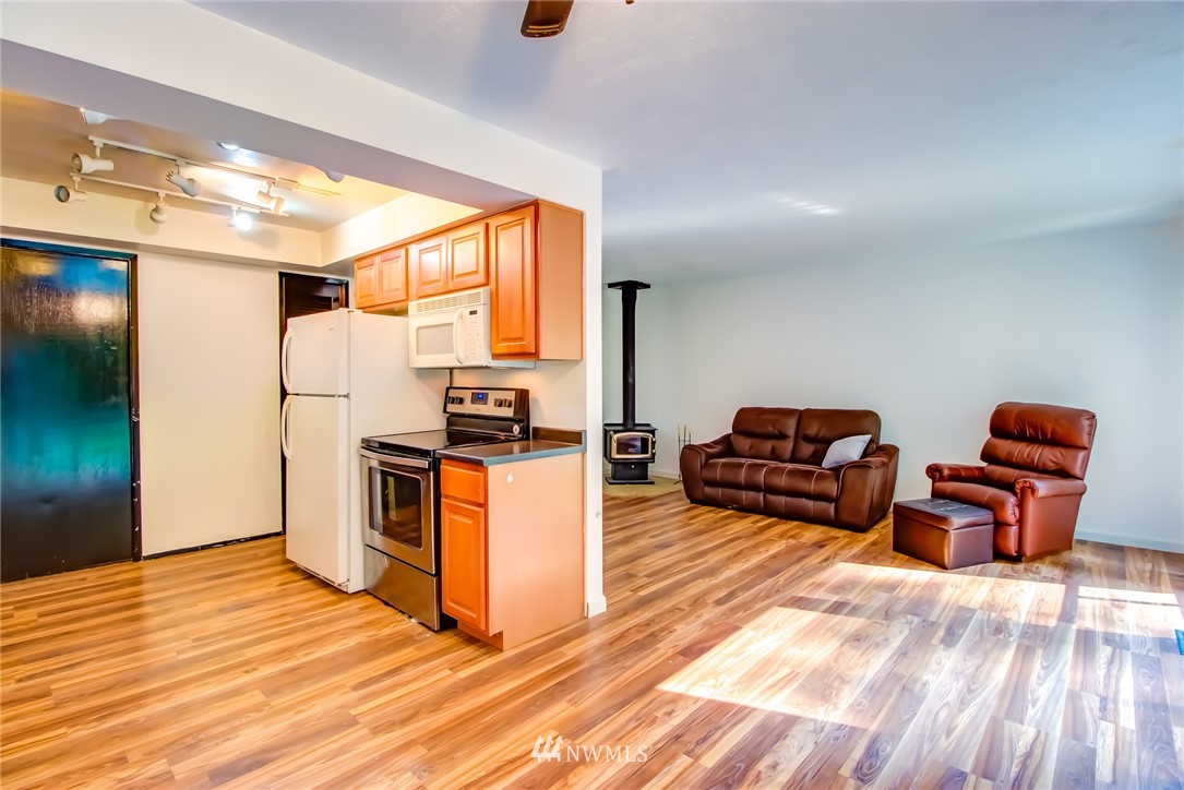 7411 Fairview Road Southwest, Unit 6D Olympia, WA 98512 - Photo 3 of 13 Gallery Image 3