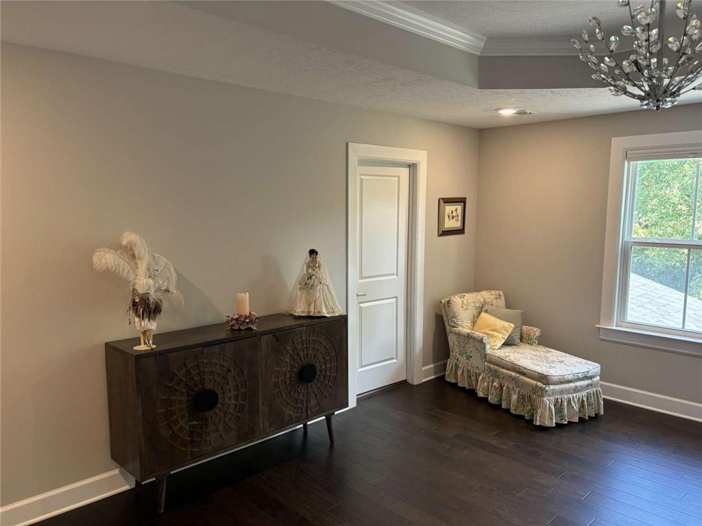 102 Cole Drive McKees Rocks, PA 15136 - Photo 14 of 25 a living room with furniture and wooden floor