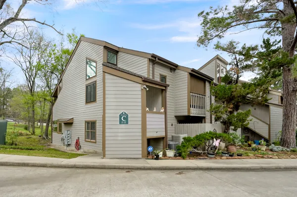 $170,000 | 3900 Aspen Drive, Unit 108, Montgomery, TX 77356