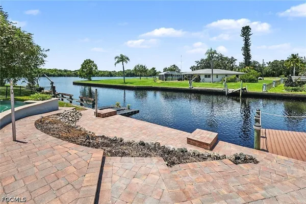 $640,000 | 18071 Traverse Drive, Alva, FL 33920