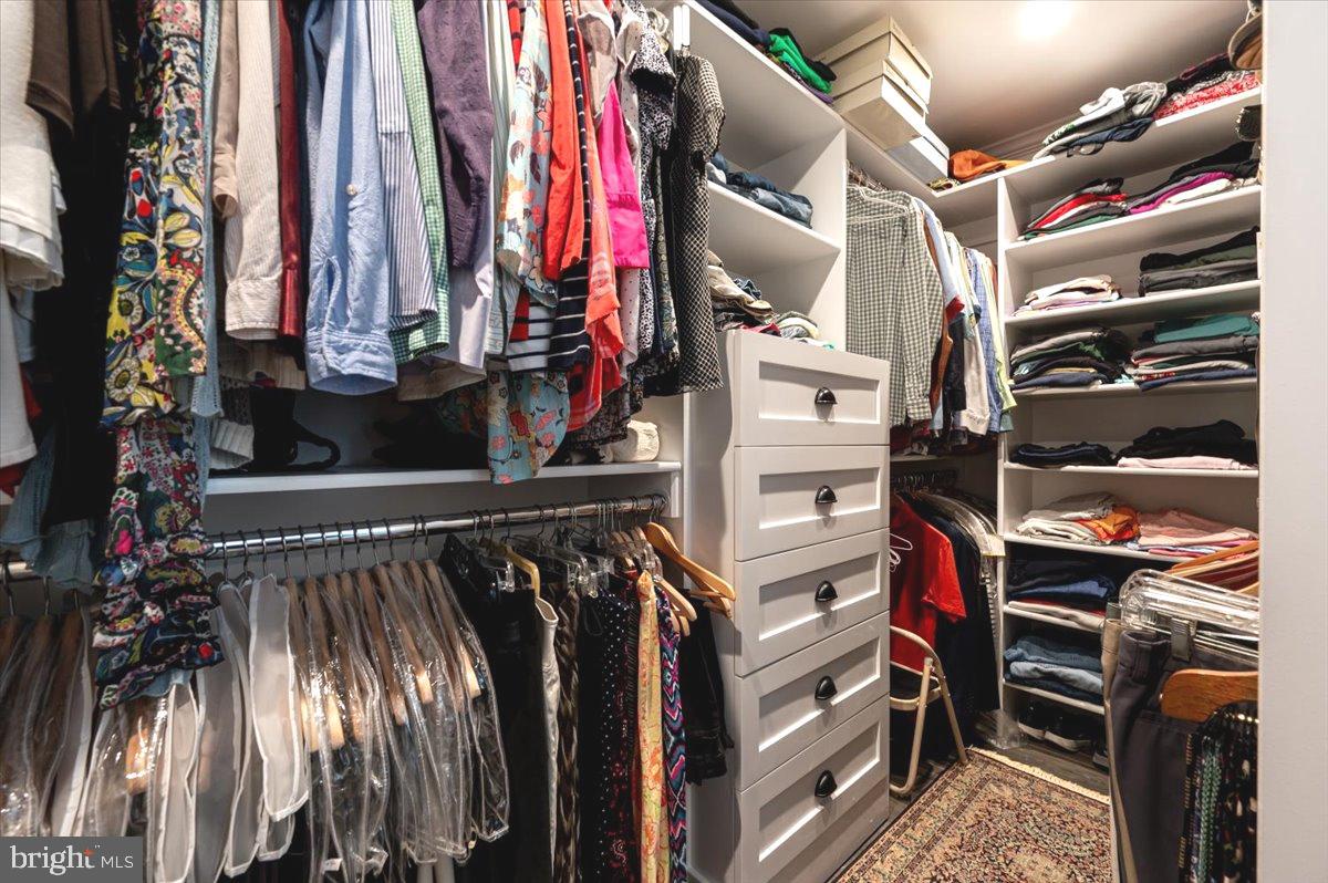 583 Riverside Drive Pasadena, MD 21122 - Photo 25 of 54 Owners Suite - Walk in closet
