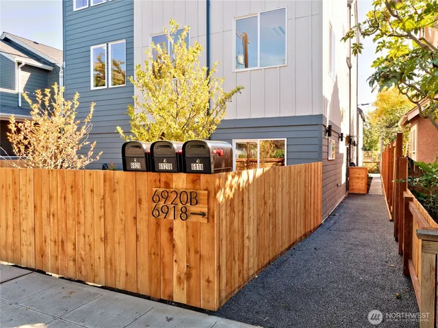 $595,000 | 6920 B Flora Avenue South, Seattle, WA 98108