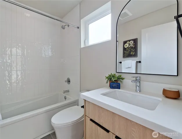 $595,000 | 6920 B Flora Avenue South, Seattle, WA 98108