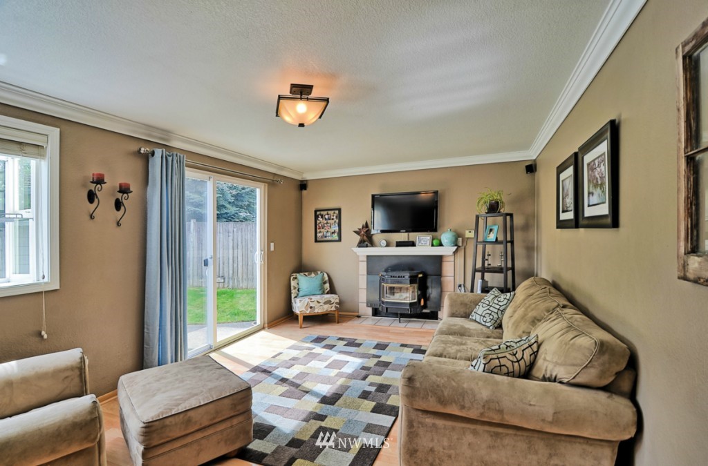 16617 26th Drive Southeast Bothell, WA 98012 - Photo 11 of 25 Gallery Image 11