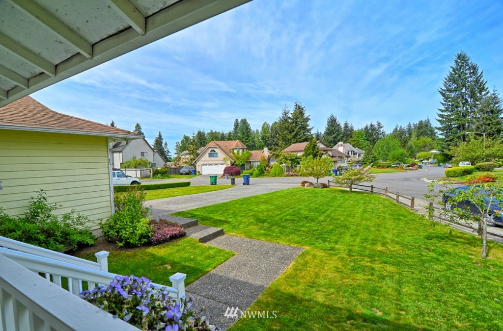 16617 26th Drive Southeast Bothell, WA 98012 - Photo 3 of 25 Gallery Image 3