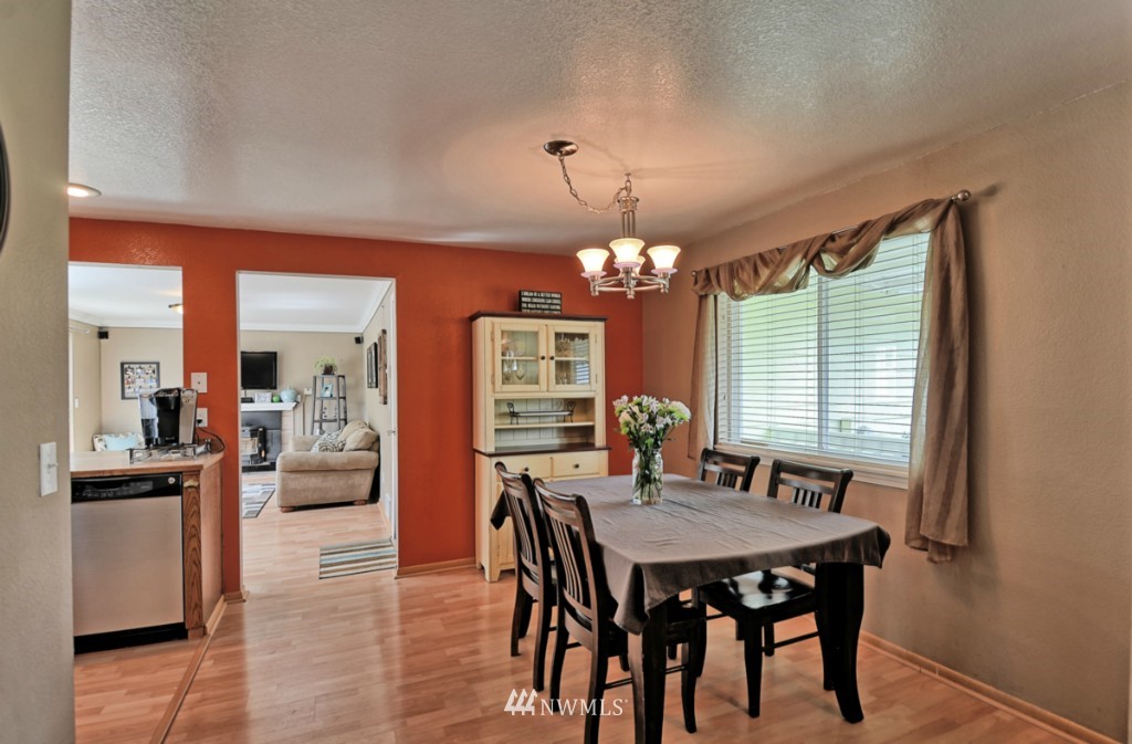 16617 26th Drive Southeast Bothell, WA 98012 - Photo 7 of 25 Gallery Image 7