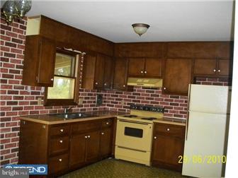 685 Huffs Church Road Alburtis, PA 18011 - Photo 4 of 12 Kitchen