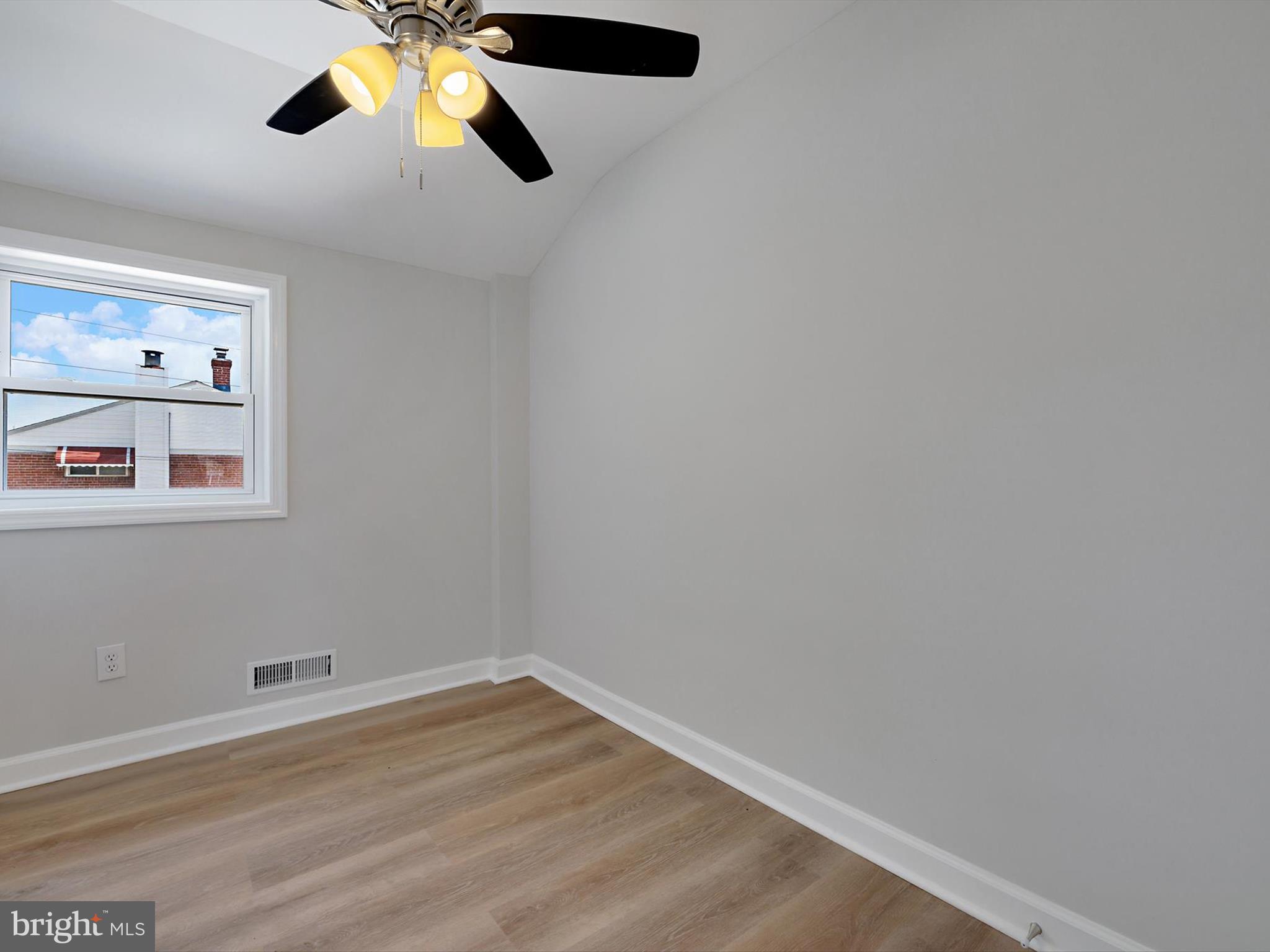 7907 Wallace Road Dundalk, MD 21222 - Photo 17 of 34