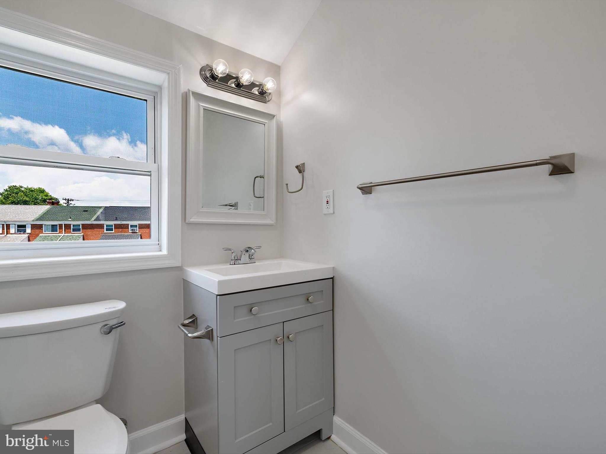 7907 Wallace Road Dundalk, MD 21222 - Photo 21 of 34