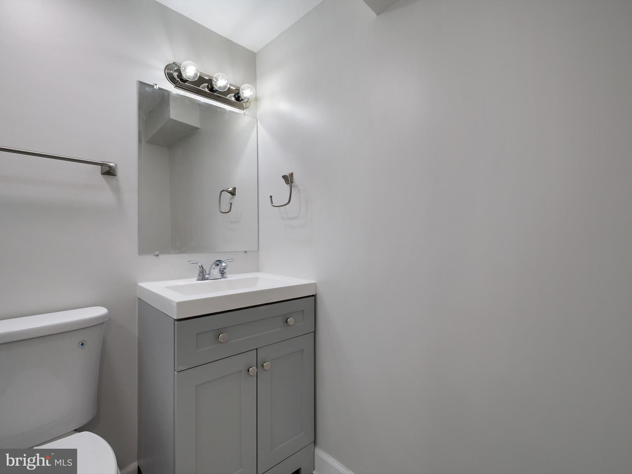 7907 Wallace Road Dundalk, MD 21222 - Photo 26 of 34