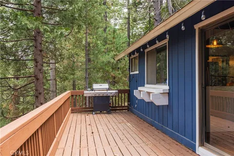 $485,000 | 26645 Lake Forest Drive, Twin Peaks, CA 92391