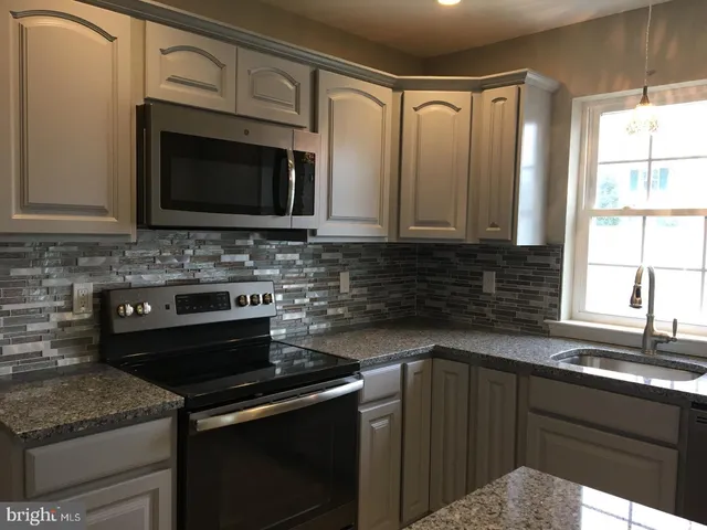 $1,925 | 1009 Juniper Street, Quakertown, PA 18951