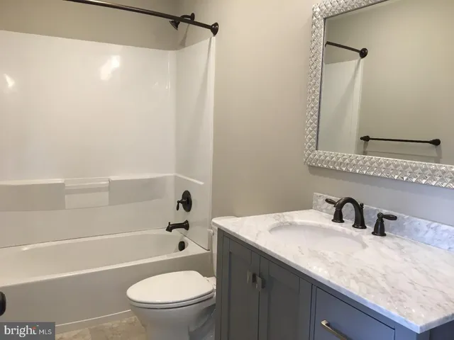 $1,925 | 1009 Juniper Street, Quakertown, PA 18951