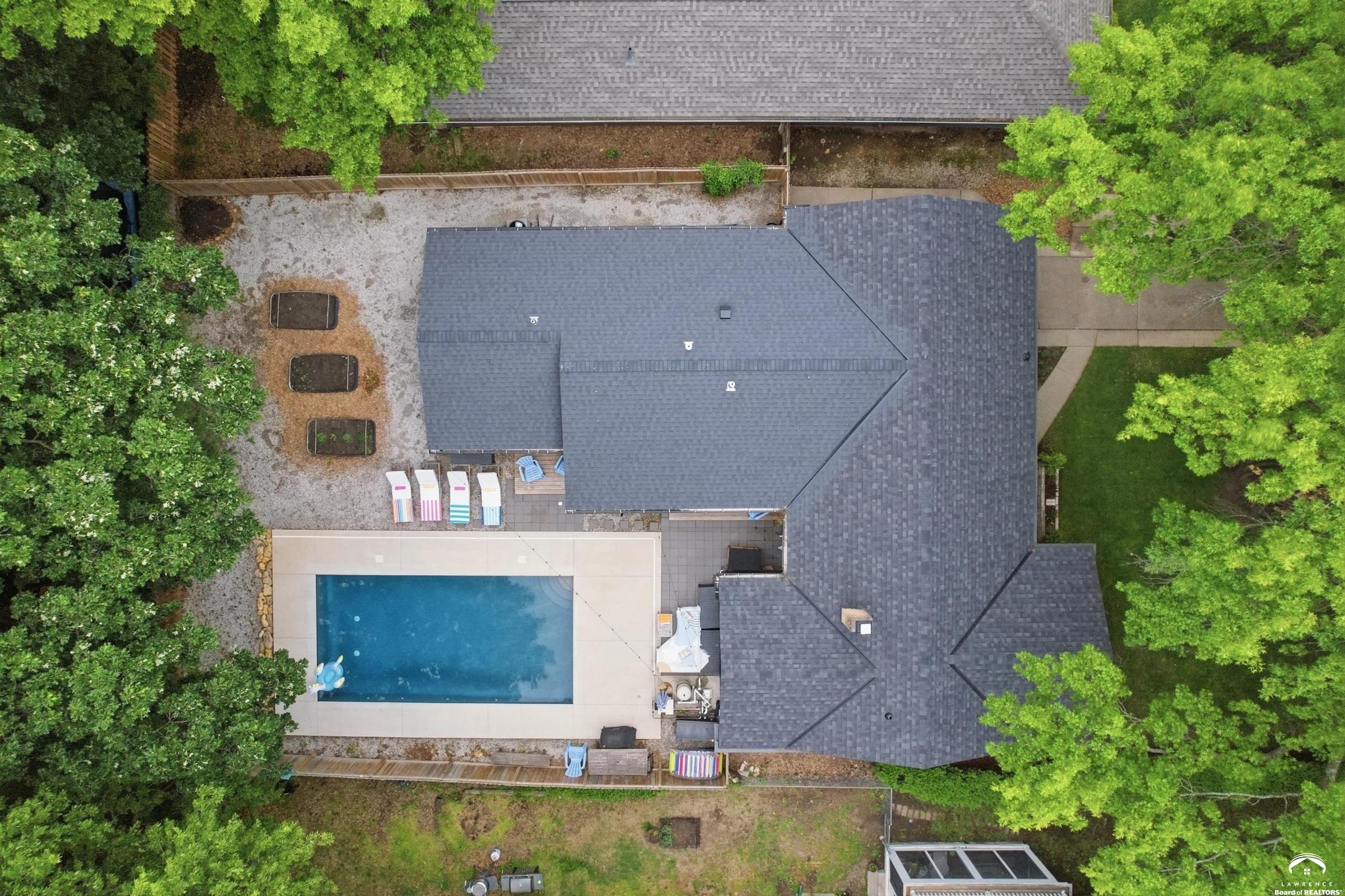 1506 University Drive Lawrence, KS 66044 - Photo 54 of 56