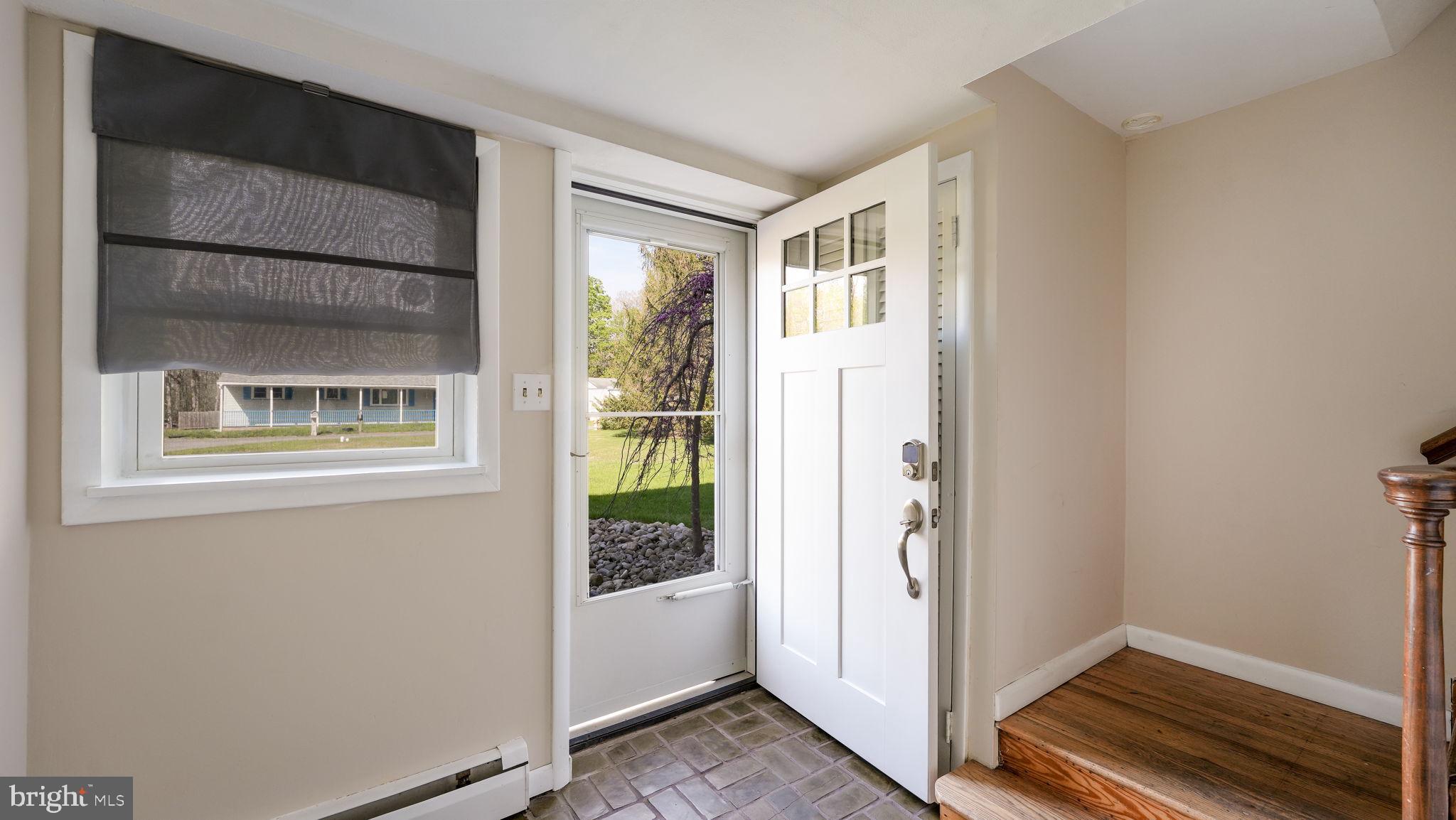 315 Northview Road Telford, PA 18969 - Photo 5 of 36 Foyer