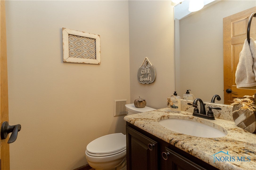 336 Ridgepoint Circle Waterville, OH 43566 - Photo 15 of 36 Half bath