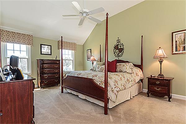 21 Landmark Road Westford, MA 01886 - Photo 8 of 30 Gallery Image 8