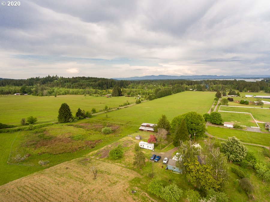 89656 Demming Road Elmira, OR 97437 - Photo 5 of 27 Gallery Image 5