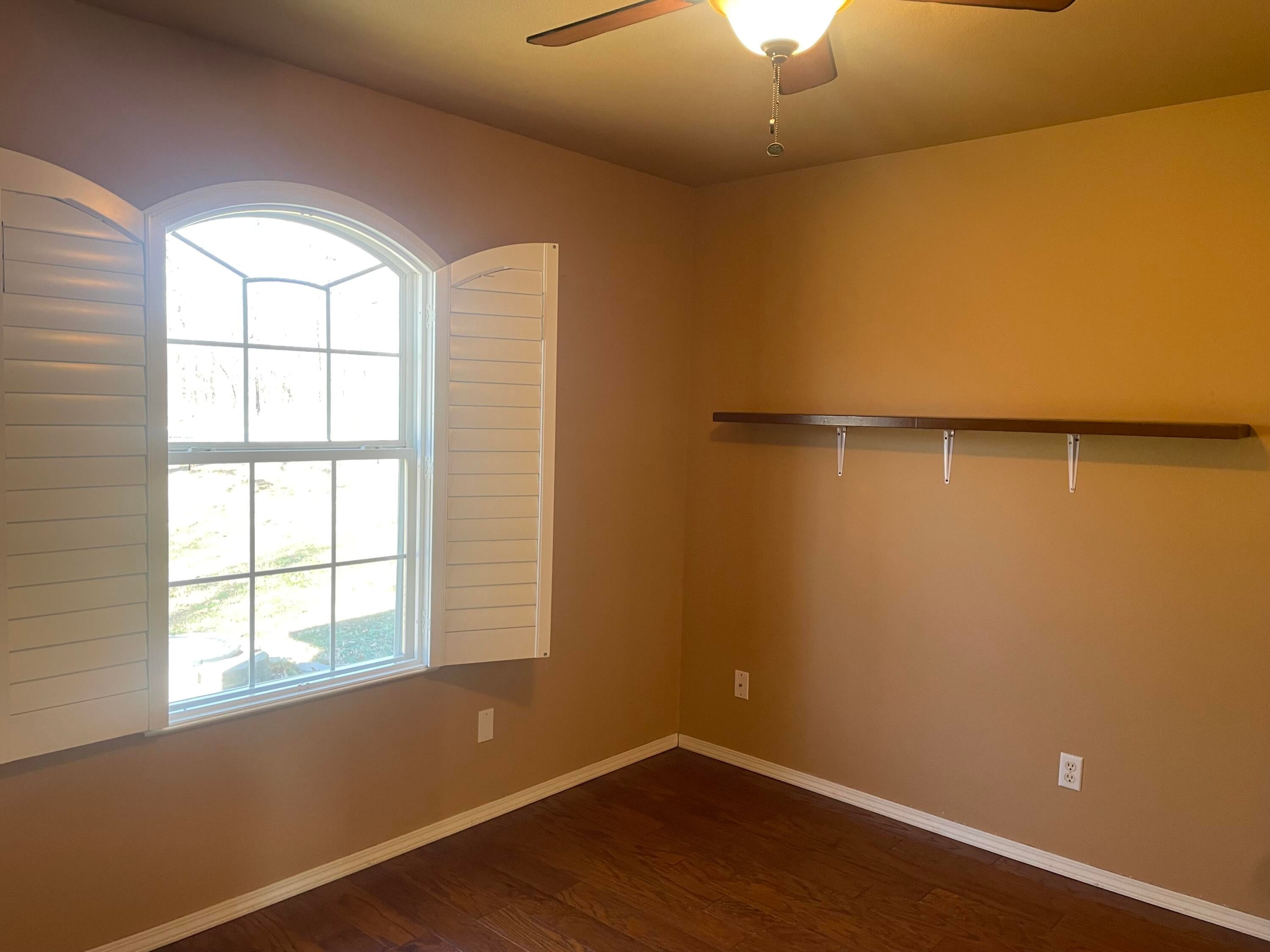 32304 South 627 Road Grove, OK 74344 - Photo 13 of 33 2ND BEDROOM