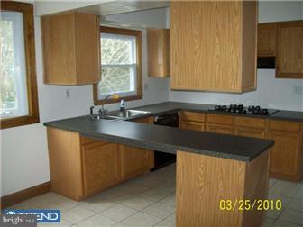 1225 Whitney Road Southampton, PA 18966 - Photo 3 of 10 Kitchen