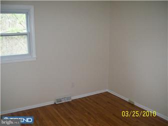 1225 Whitney Road Southampton, PA 18966 - Photo 8 of 10 Bedroom