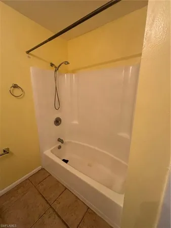 $1,700 | 5386 16th Place Southwest, Unit F4, Naples, FL 34116