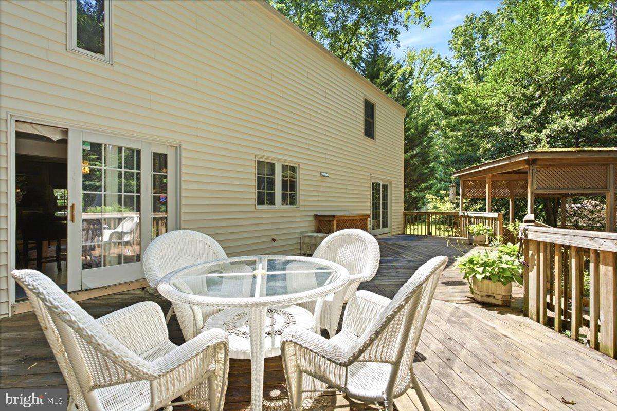 5803 Hall Street Burke, VA 22015 - Photo 66 of 77