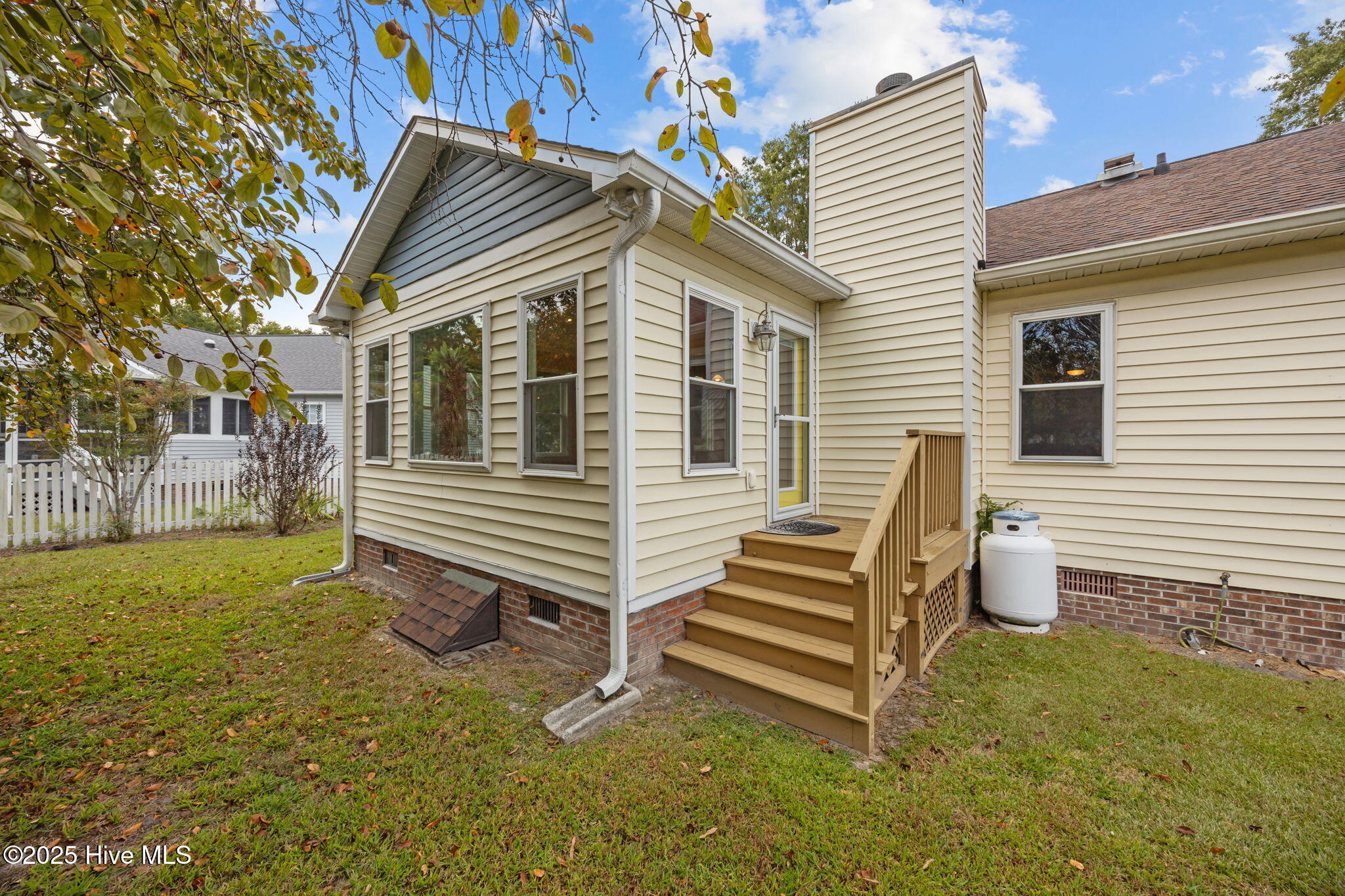 4109 Yarmouth Road New Bern, NC 28562 - Photo 39 of 50 New back steps