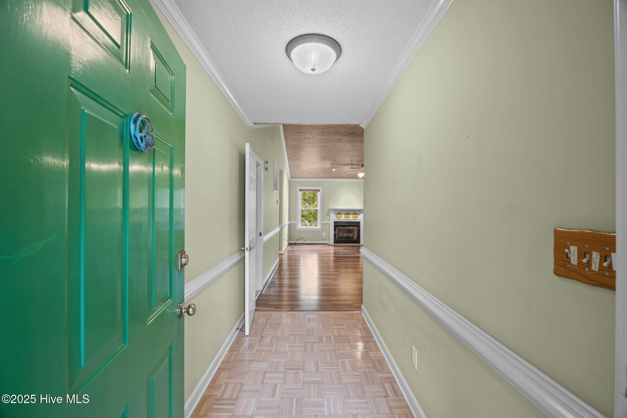 4109 Yarmouth Road New Bern, NC 28562 - Photo 3 of 50 Foyer