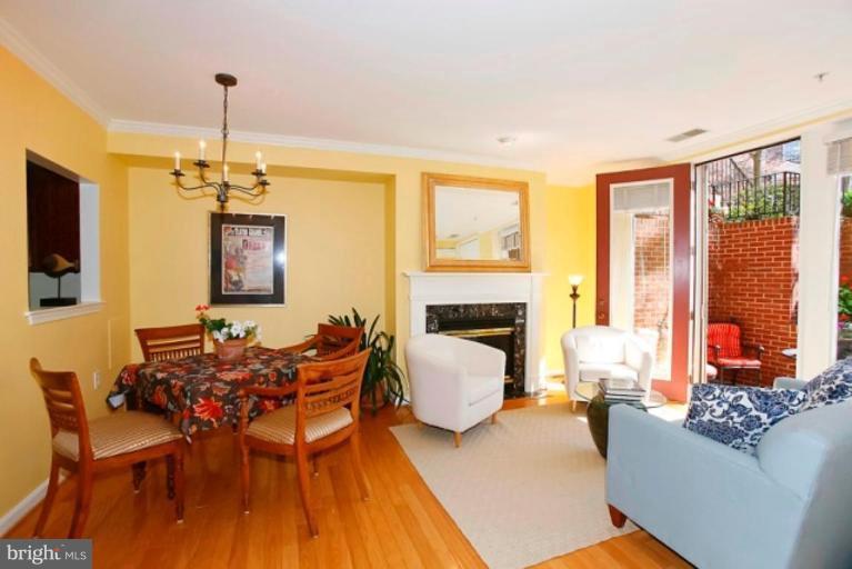 Living Room/Dining Room