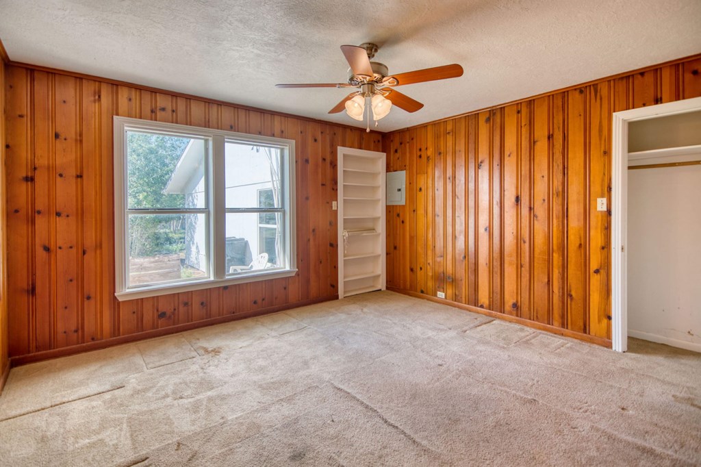 511 East Rainey Street Mason, TX 76856 - Photo 27 of 63 a view of an empty room with a window