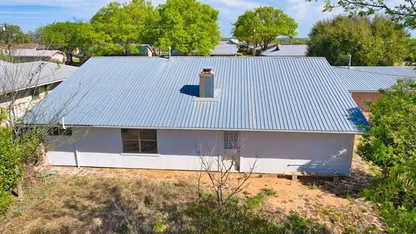 $185,000 | 511 East Rainey Street, Mason, TX 76856