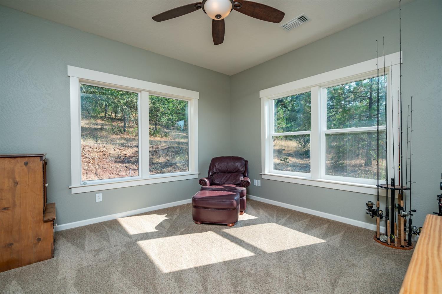 939 Derby Road Eagle Point, OR 97524 - Photo 15 of 31 Additional Photo